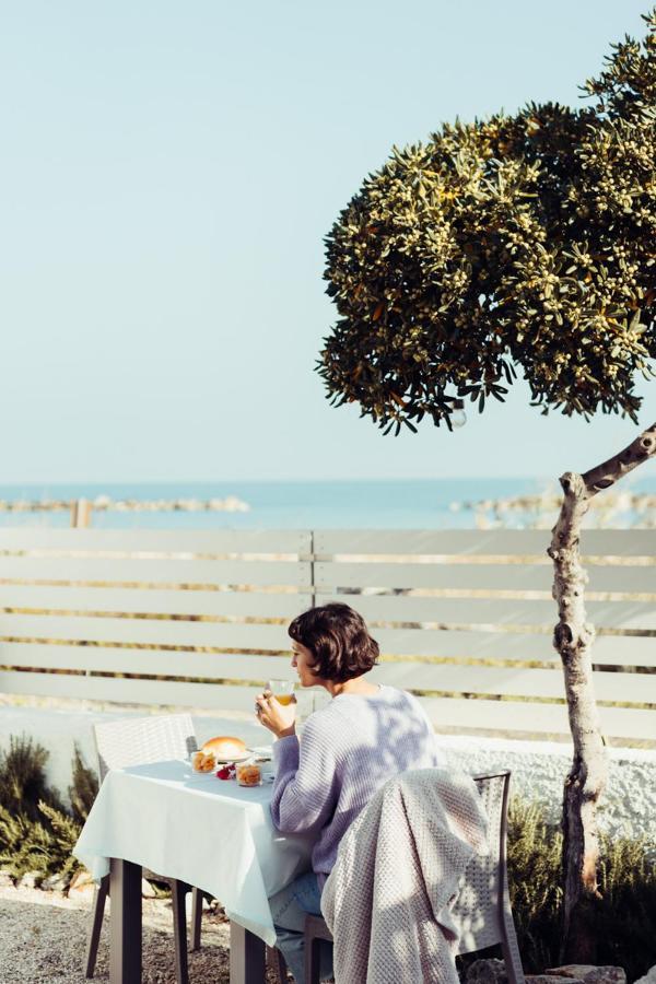B&B Il Mare In Una Stanza Ortona Exteriör bild